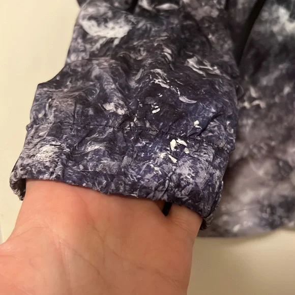 Lululemon jacket - Picture 3 of 8